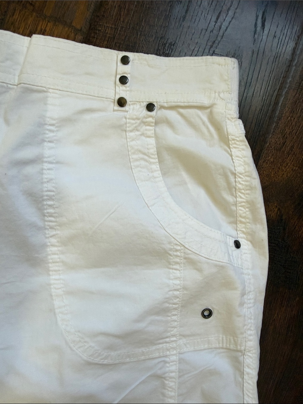 Women’s White Utility Cotton Bermuda Shorts - Picture 5 of 6